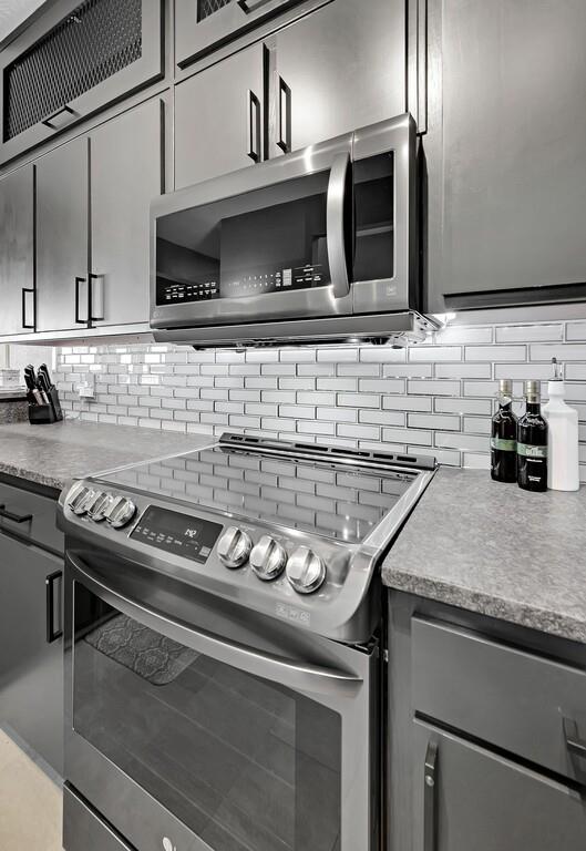 White Bluff #27 - Residential