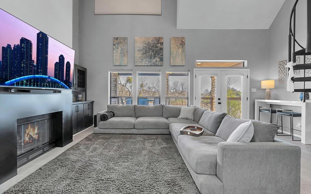 White Bluff #27 - Residential