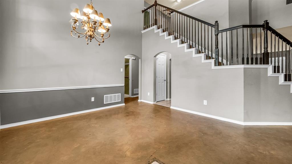 5613 Buttercup Lane