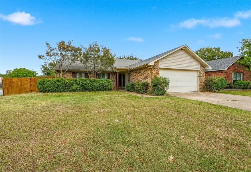 Welcome to this inviting residence offering a comfortable and functional layout, combining classic charm with thoughtful updates. The home features a generously sized living room, perfect for both everyday living and entertaining guests. Two distinct dining areas provide flexibility for formal gatherings and casual meals alike. This beautiful home offers new flooring, paint, fixtures, countertops, backsplash, and appliances! Located in one of the best school districts in Arlington, this charming home is eagerly awaiting its new owner!