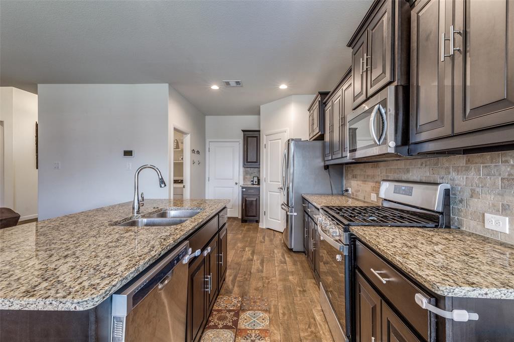 9128 Sycamore Leaf Drive