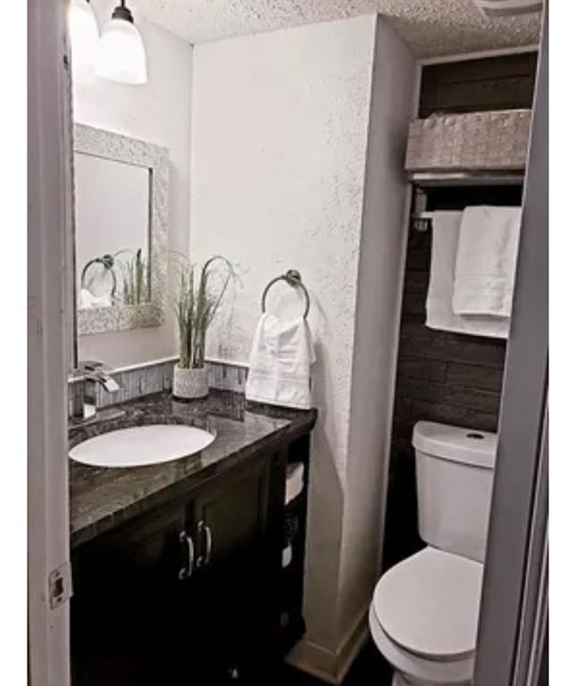 Las Colonitas Condo - Residential