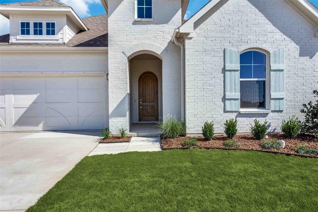 411 Wingtail Drive