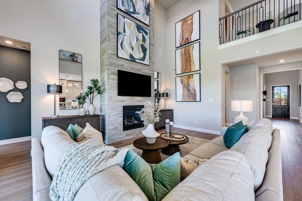 6804 Fort Parker Way