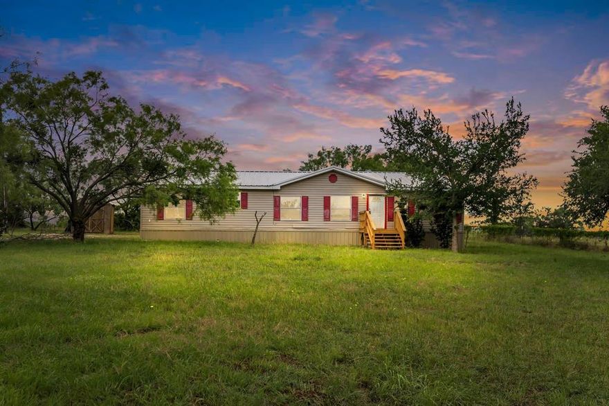 Welcome to this 3-bedroom, 2-bathroom home nestled on a spacious 1-acre lot. From the moment you step inside, you’ll appreciate the seamless flow of the open-concept living, dining, and kitchen area—perfect for entertaining or simply enjoying the airy, light-filled space.
The kitchen has all brand new appliances and ample counter space, while the generously sized living room invites relaxation and connection. The primary suite offers a true retreat, featuring a luxurious garden tub in the en-suite bathroom, ideal for unwinding at the end of the day.
Step outside to enjoy the expansive front and back yards—plenty of room for outdoor living, gardening, or play. Additional outdoor storage is perfect for tools, hobbies, or extra space.
Combining comfort, functionality, and room to roam, this home is a rare find that offers the tranquility of country living with close proximity to shopping and restaurants you’ll love. Don’t miss your chance to make it yours!