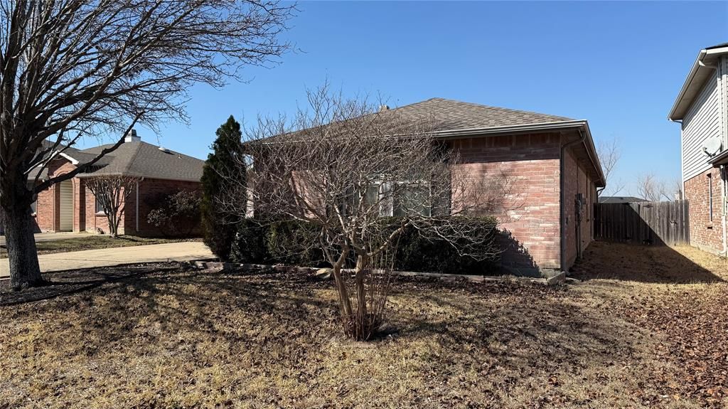 Photo of 1309 Dawson Way, Mesquite, TX 75181 (MLS # 21209901)
