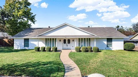 Property photo of 1104 W Lookout Drive, Richardson, TX 75080