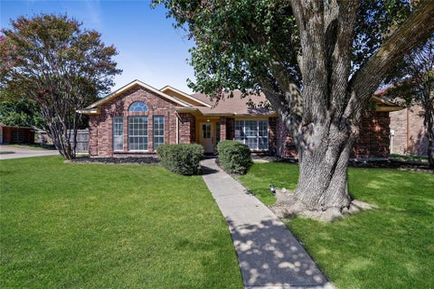 Photo of 3405 Tulip Lane, Rowlett, TX 75089 (MLS # 21419446)