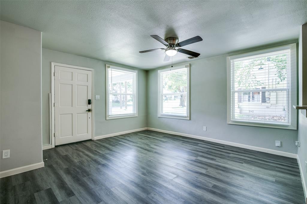 606 W High Street