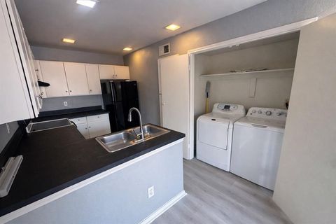 Tiny photo for 551 Ranch Trail #197, Irving, TX 75063 (MLS # 21210320)