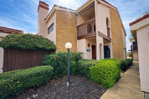 Tiny photo for 551 Ranch Trail #197, Irving, TX 75063 (MLS # 21210320)