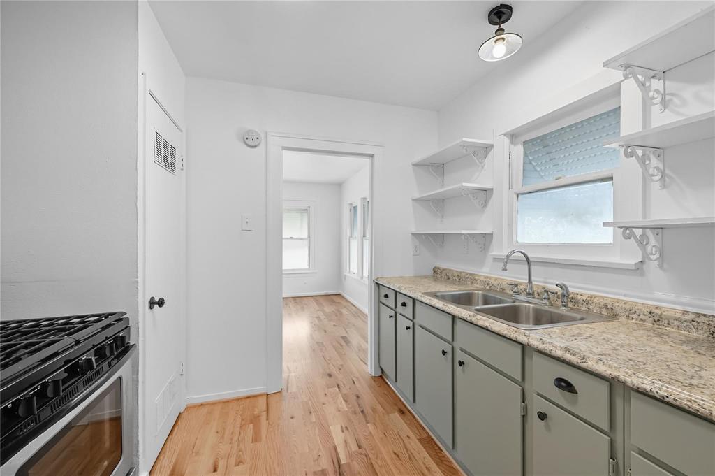 South Hemphill Heights Add - Residential Income