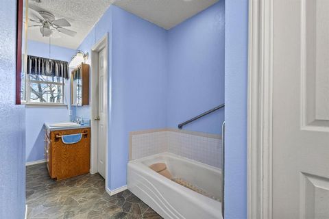 Tiny photo for 1858 Farm Road 1506, Paris, TX 75460 (MLS # 21341231)