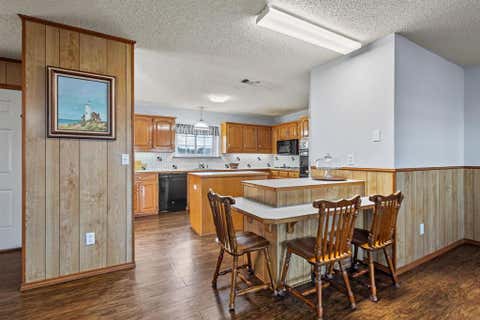 Tiny photo for 1858 Farm Road 1506, Paris, TX 75460 (MLS # 21341231)