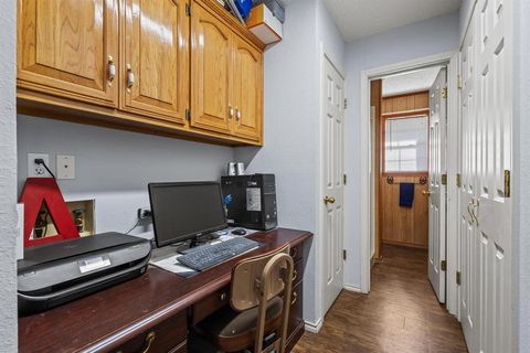 Tiny photo for 1858 Farm Road 1506, Paris, TX 75460 (MLS # 21341231)