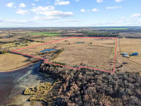 Tiny photo for 1858 Farm Road 1506, Paris, TX 75460 (MLS # 21341231)
