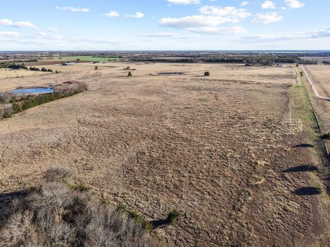 Tiny photo for 1858 Farm Road 1506, Paris, TX 75460 (MLS # 21341231)