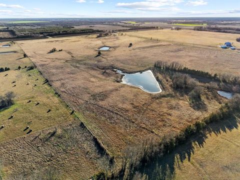 Tiny photo for 1858 Farm Road 1506, Paris, TX 75460 (MLS # 21341231)