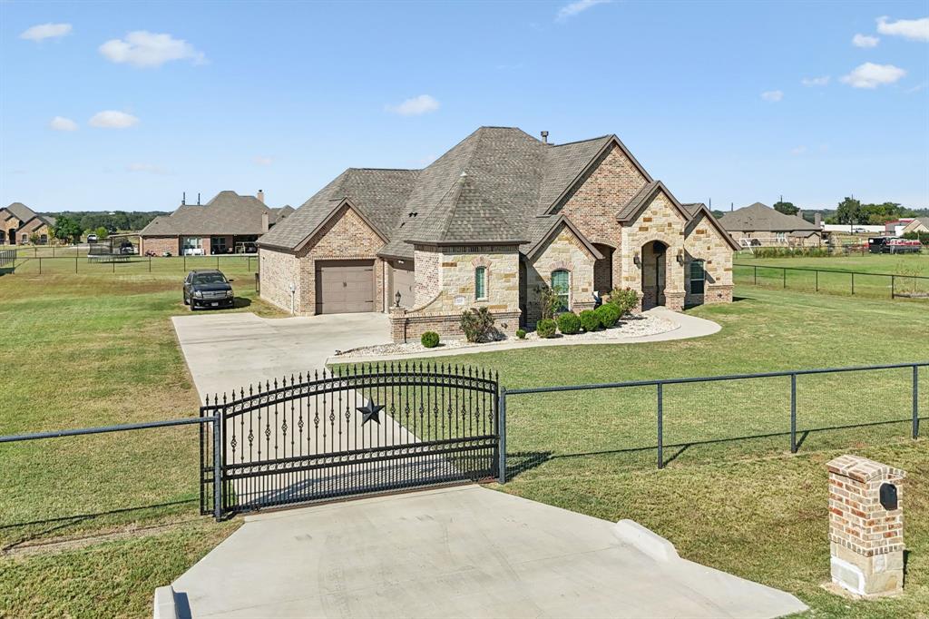 1020 Jesse James Lane
