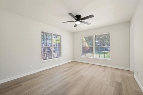 Tiny photo for 112 Oriole Drive, Arlington, TX 76010 (MLS # 21341124)