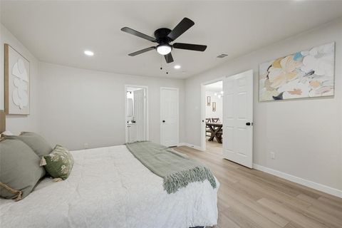 Tiny photo for 112 Oriole Drive, Arlington, TX 76010 (MLS # 21341124)