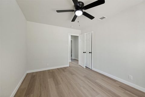 Tiny photo for 112 Oriole Drive, Arlington, TX 76010 (MLS # 21341124)