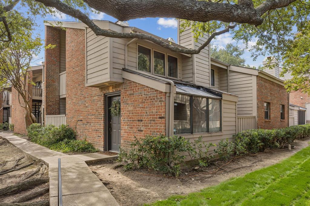 Trinity Royal Condos - Residential