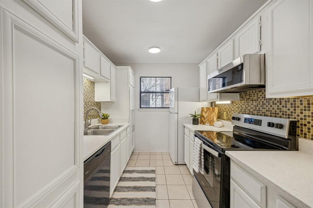 Trinity Royal Condos - Residential