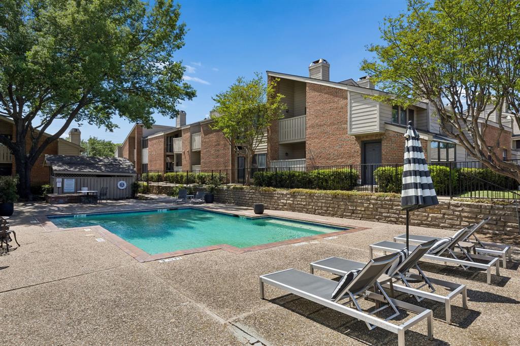 Trinity Royal Condos - Residential