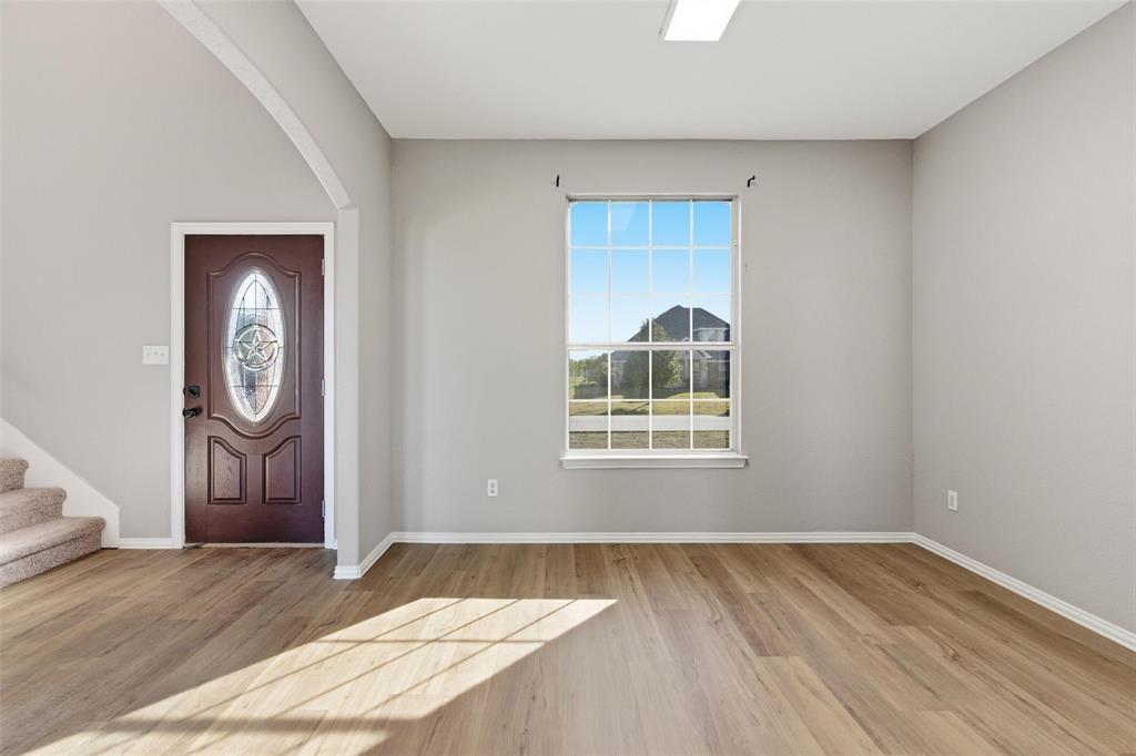 1436 Meadowbrook Lane