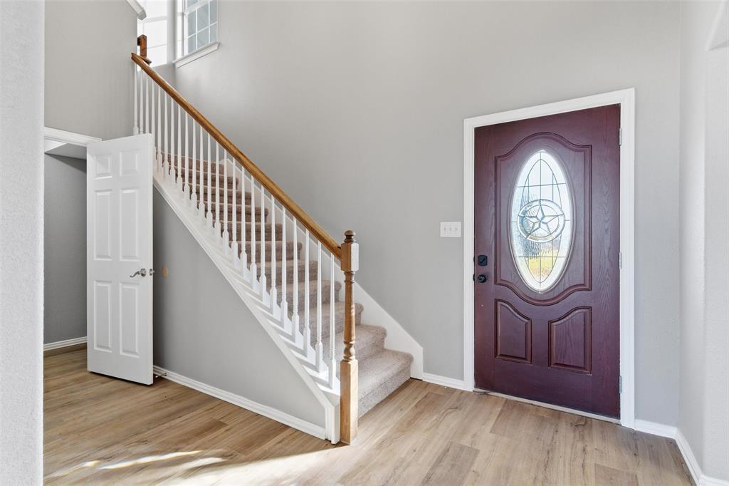 1436 Meadowbrook Lane