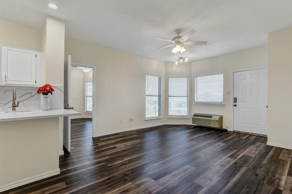 Tanglewood 1 Condos - Residential Lease