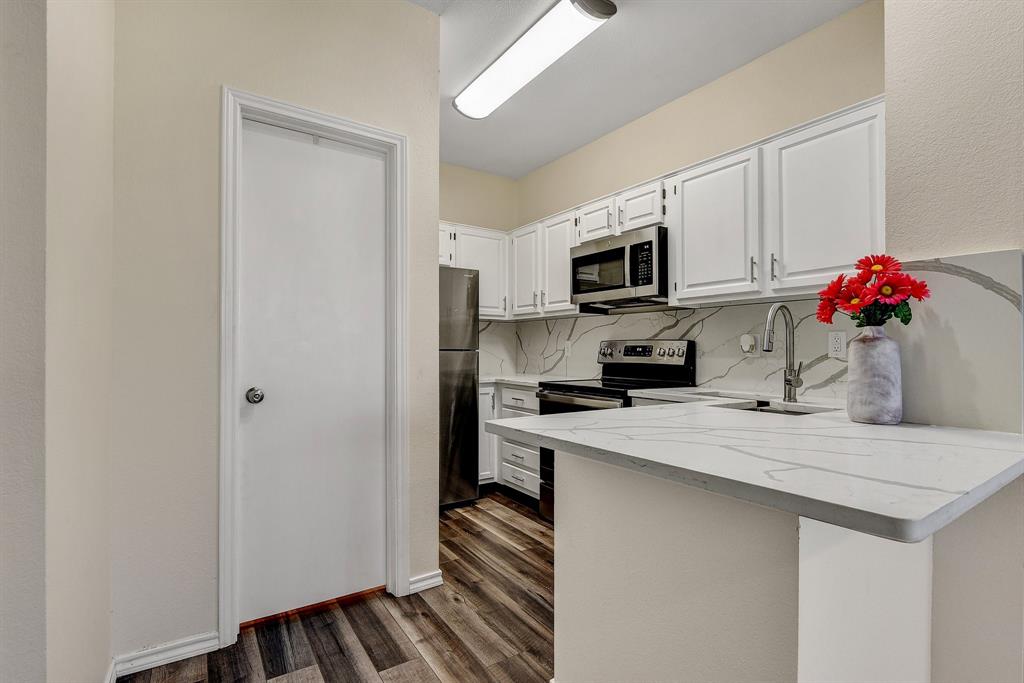 Tanglewood 1 Condos - Residential Lease