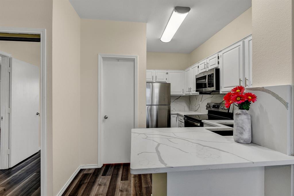 Tanglewood 1 Condos - Residential Lease