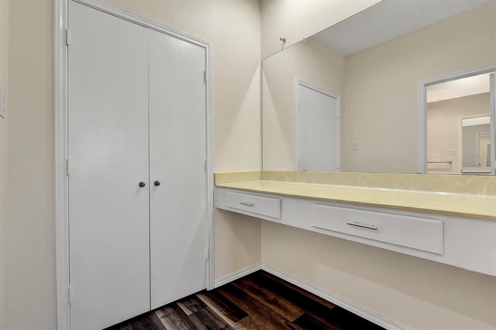 Tanglewood 1 Condos - Residential Lease