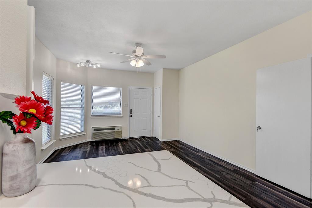 Tanglewood 1 Condos - Residential Lease