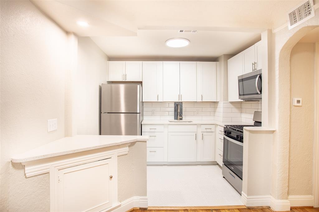3312 Daniel Avenue 304