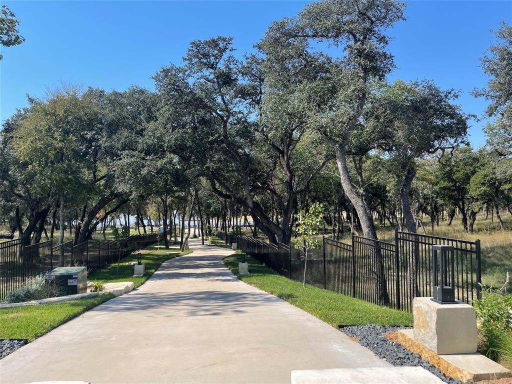 10729 Arrowhead Point Drive