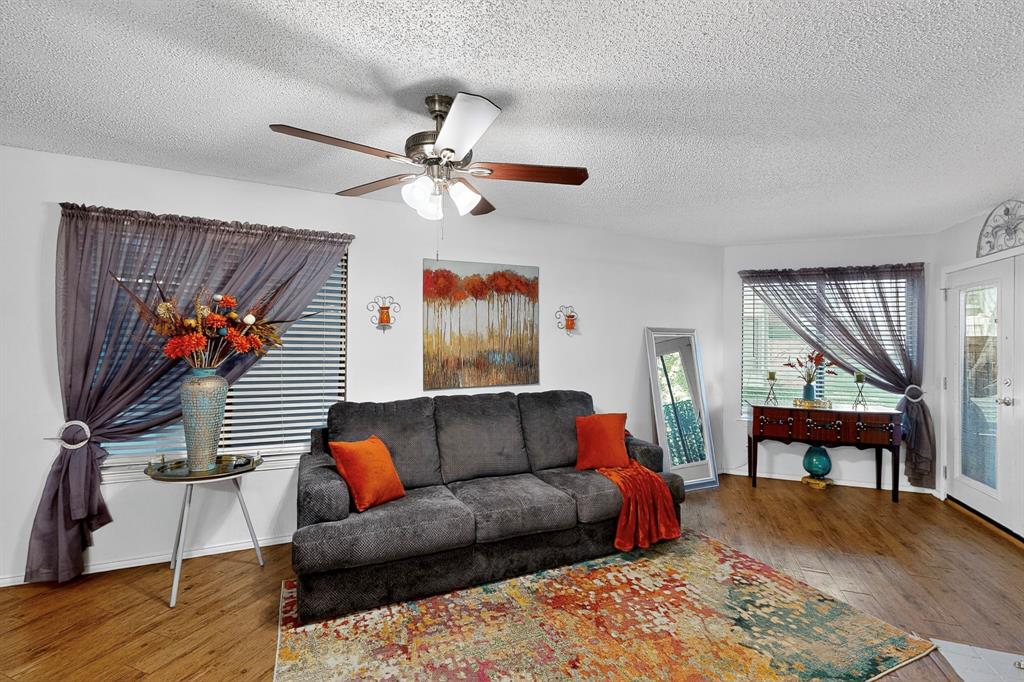 Arlington Oaks Condo - Residential