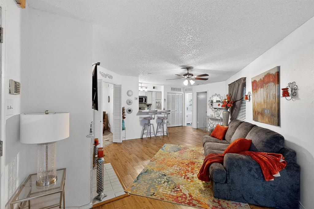 Arlington Oaks Condo - Residential