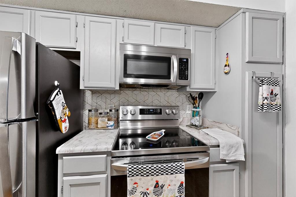 Arlington Oaks Condo - Residential