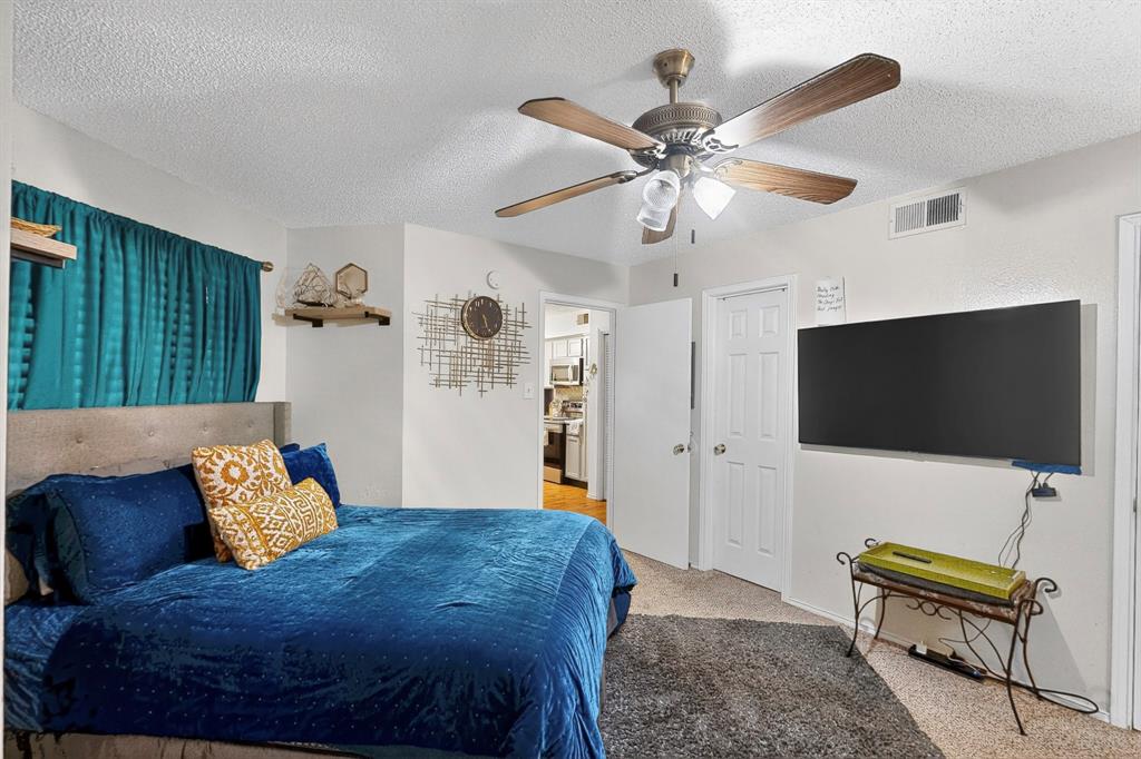 Arlington Oaks Condo - Residential