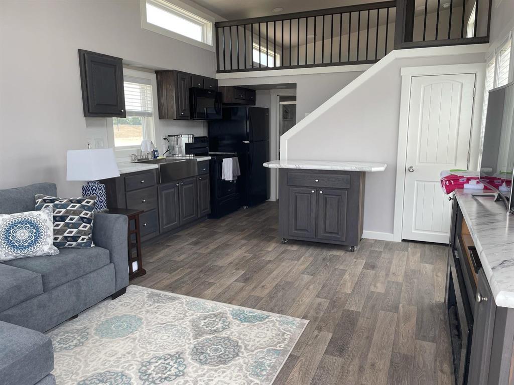 Peninsula Point - Residential