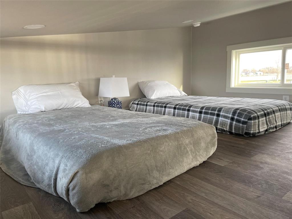 Peninsula Point - Residential