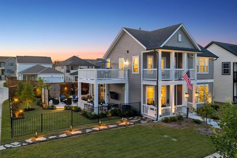 Photo of 2516 Ballaster Mews, Rowlett, TX 75088 (MLS # 21286907)