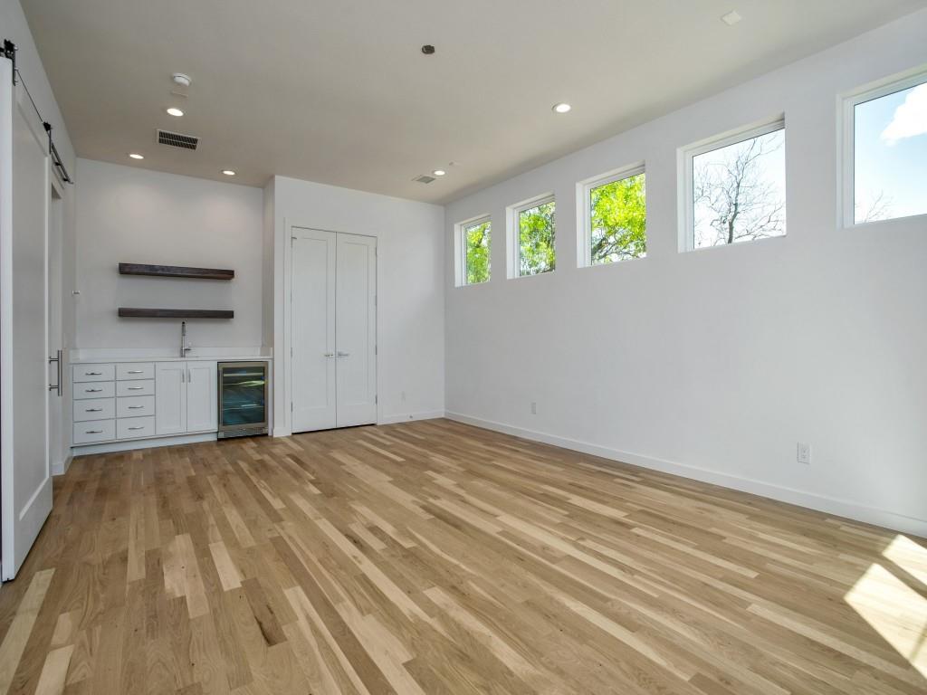 Bob-O-Links Downs - Residential