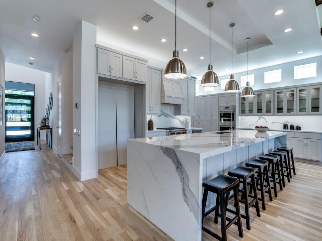 Bob-O-Links Downs - Residential