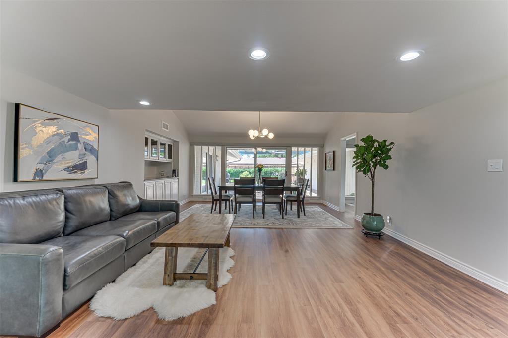 13851 Tanglewood Drive