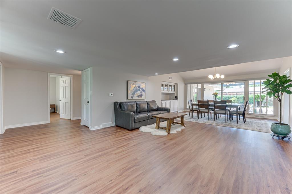 13851 Tanglewood Drive