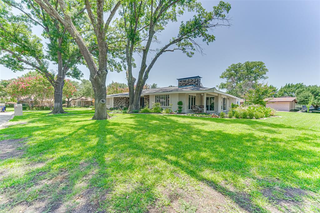13851 Tanglewood Drive